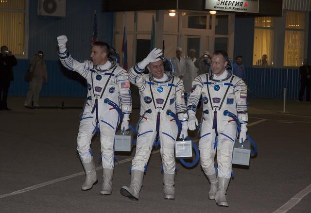 Expedition 35 Preflight