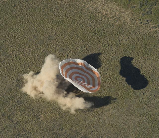 NASA image: Expedition 35 Landing
