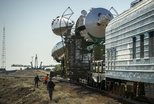 NASA image: Expedition 36 Soyuz TMA-09M Rollout