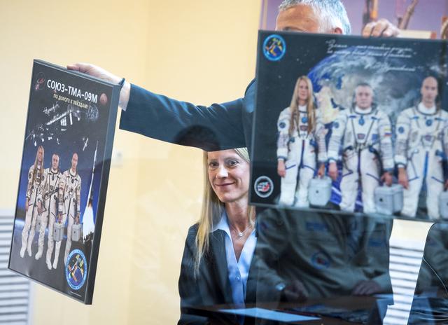 NASA image: Expedition 36 State Commission