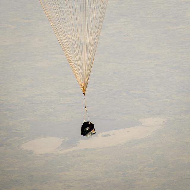 NASA image: Expedition 36 Soyuz TMA-08M Landing