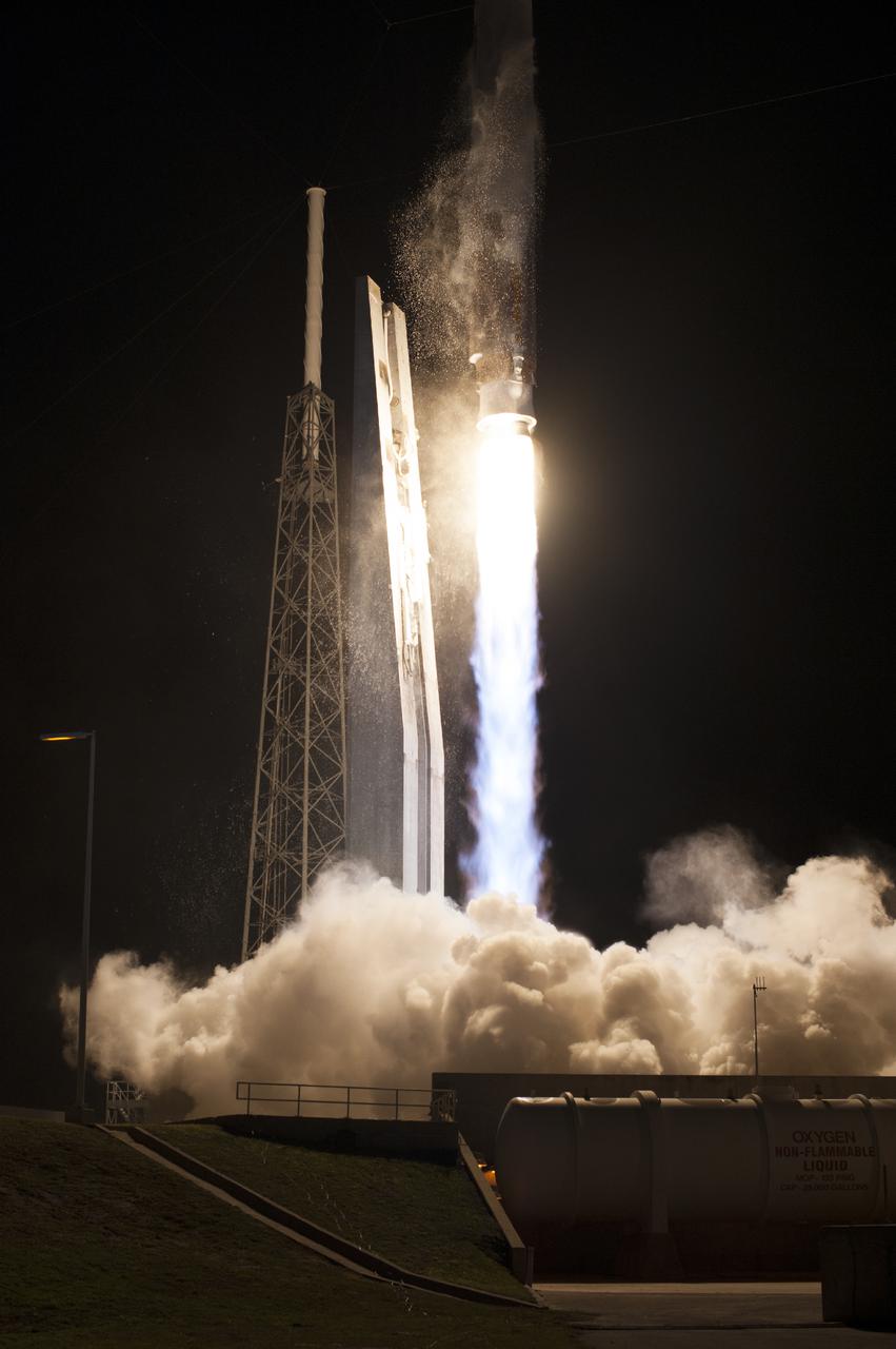 CAPE CANAVERAL, Fla. – The United Launch Alliance Atlas V rocket lifts off from Space Launch Complex 41 at Cape Canaveral Air Force Station carrying NASA's Tracking and Data Relay Satellite, or TDRS-L, spacecraft to Earth orbit. Liftoff was at 9:33 p.m. EST. The TDRS-L spacecraft is the second of three new satellites designed to ensure vital operational continuity for NASA by expanding the lifespan of the Tracking and Data Relay Satellite System TDRSS fleet, which consists of eight satellites in geosynchronous orbit. The spacecraft provide tracking, telemetry, command and high bandwidth data return services for numerous science and human exploration missions orbiting Earth. These include NASA's Hubble Space Telescope and the International Space Station. TDRS-L has a high-performance solar panel designed for more spacecraft power to meet the growing S-band communications requirements. TDRSS is one of NASA Space Communication and Navigation’s SCaN three networks providing space communications to NASA’s missions. For more information more about TDRS-L, visit: http:__www.nasa.gov_tdrs To learn more about SCaN, visit: www.nasa.gov_scan Photo credit: NASA_Tony Gray and Sandy Joseph