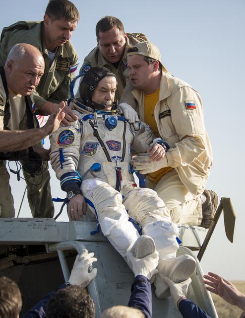 NASA image: Expedition 39 Soyuz TMA-11M Landing