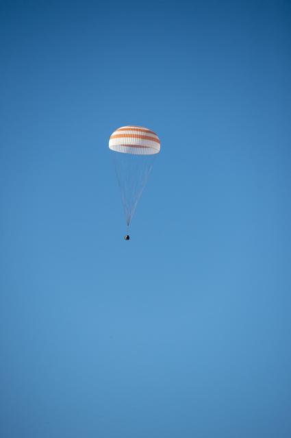 NASA image: Expedition 39 Soyuz TMA-11M Landing