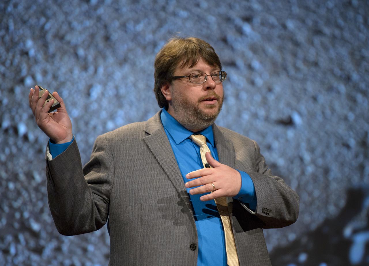 Ken Edgett, principal investigator, MAHLI Camera, Mars Exploration Program, discusses what we’ve learned from Curiosity and the other Mars rovers during a “Mars Up Close” panel discussion, Tuesday, August 5, 2014, at the National Geographic Society headquarters in Washington. Photo Credit: (NASA/Bill Ingalls)