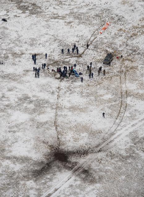 NASA image: Expedition 41 Soyuz TMA-13M Landing