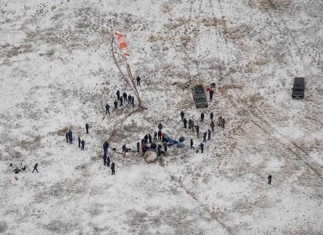 NASA image: Expedition 41 Soyuz TMA-13M Landing
