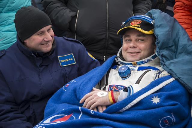 NASA image: Expedition 41 Soyuz TMA-13M Landing