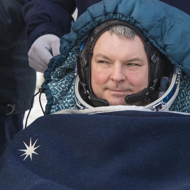 NASA image: Expedition 42 Soyuz TMA-14M Landing