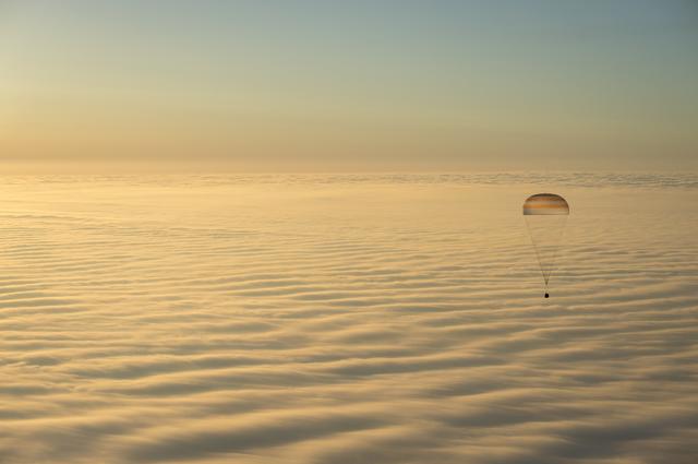 NASA image: Expedition 42 Soyuz TMA-14M Landing