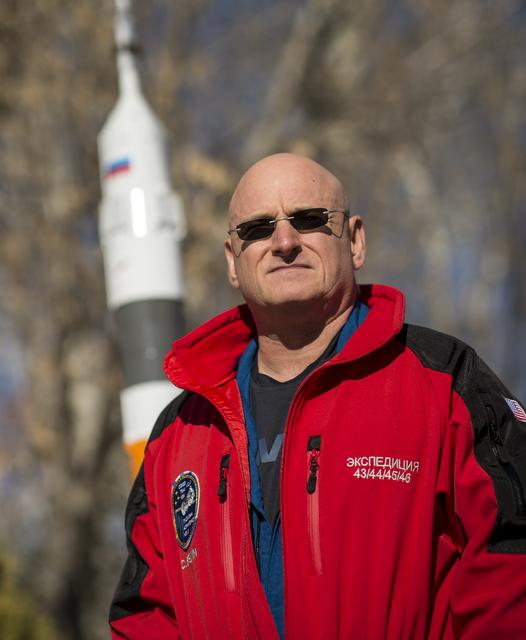 Expedition 43 Preflight