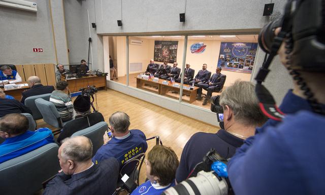 NASA image: Expedition 43 State Commission