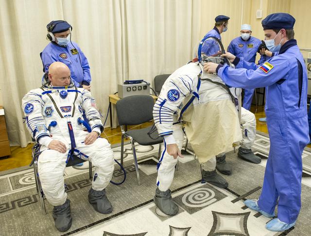 NASA image: Expedition 43 Preflight