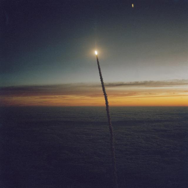 NASA image: View of the early morning launch of STS 41-G Challenger
