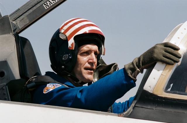NASA image: Astronaut Francis R. (Dick) Scobee boards T-38 for trip to KSC