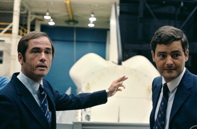 NASA image: Astronauts Crippen and Payload specialist Garneau in front of SMS