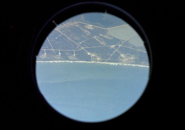 NASA image: Photo of the earth before touchdown of Challenger and end of STS 41-G