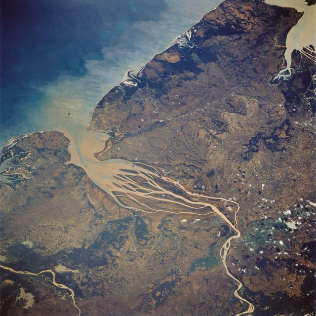 NASA image: 51F earth observations