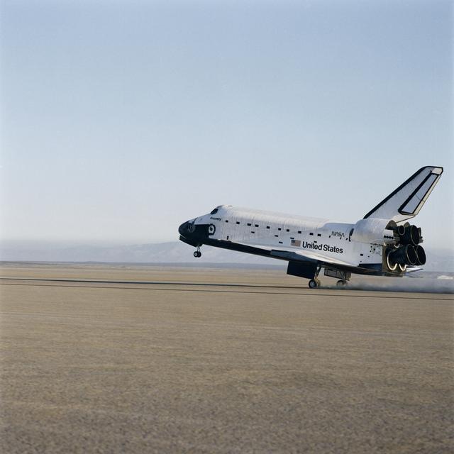 NASA image: STS 51-G Discovery lands at Edwards Air Force Base, California
