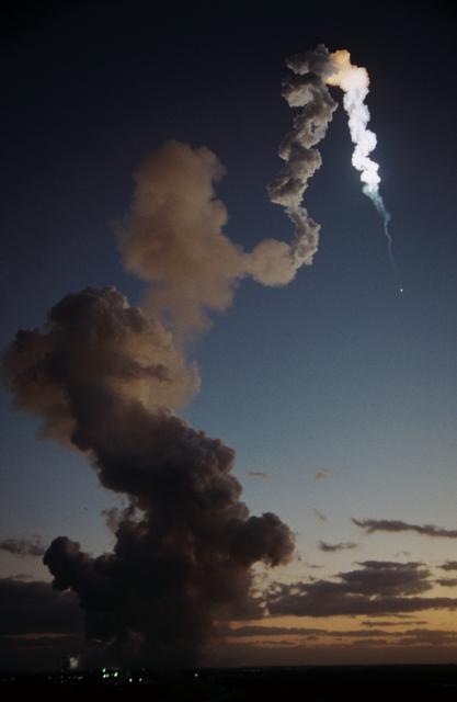 NASA image: Launch of the Shuttle Columbia and begining of STS 61-C mission