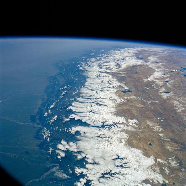 NASA image: STS-61A earth observations