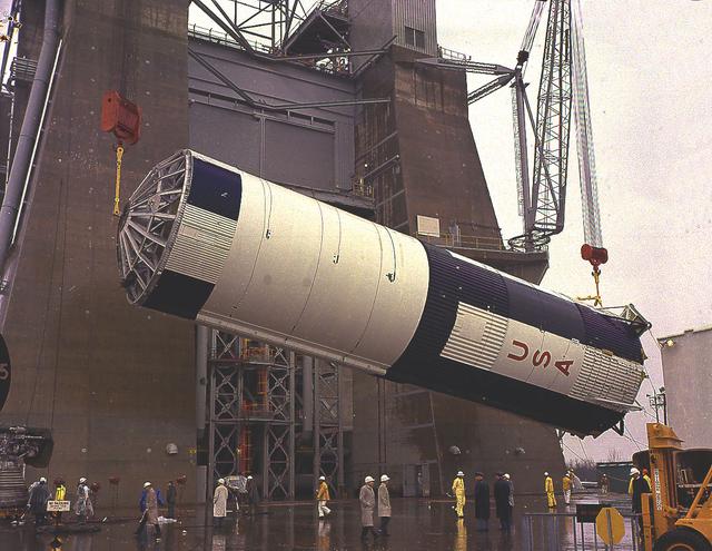The S-IC-T stage was hoisted into the S-IC Static Test Stand at the Marshall Space Flight Center. The S-IC-T stage was a static test vehicle, not intended for flight. It was ground tested repeatedly over a period of many months to prove the vehicle's propulsion system. The 280,000-pound stage, 138 feet long and 33 feet in diameter, housed the fuel and liquid oxygen tanks that held a total of 4,400,000 pounds of liquid oxygen and kerosene. The two tanks were cornected by a 26-foot intertank section. Other parts of the booster included the forward skirt and the thrust structure, on which the engines were to be mounted. Five F-1 engines, each weighing 10 tons, gave the booster a total thrust of 7,500,000 pounds, roughly equivalent to 160 million horsepower.
