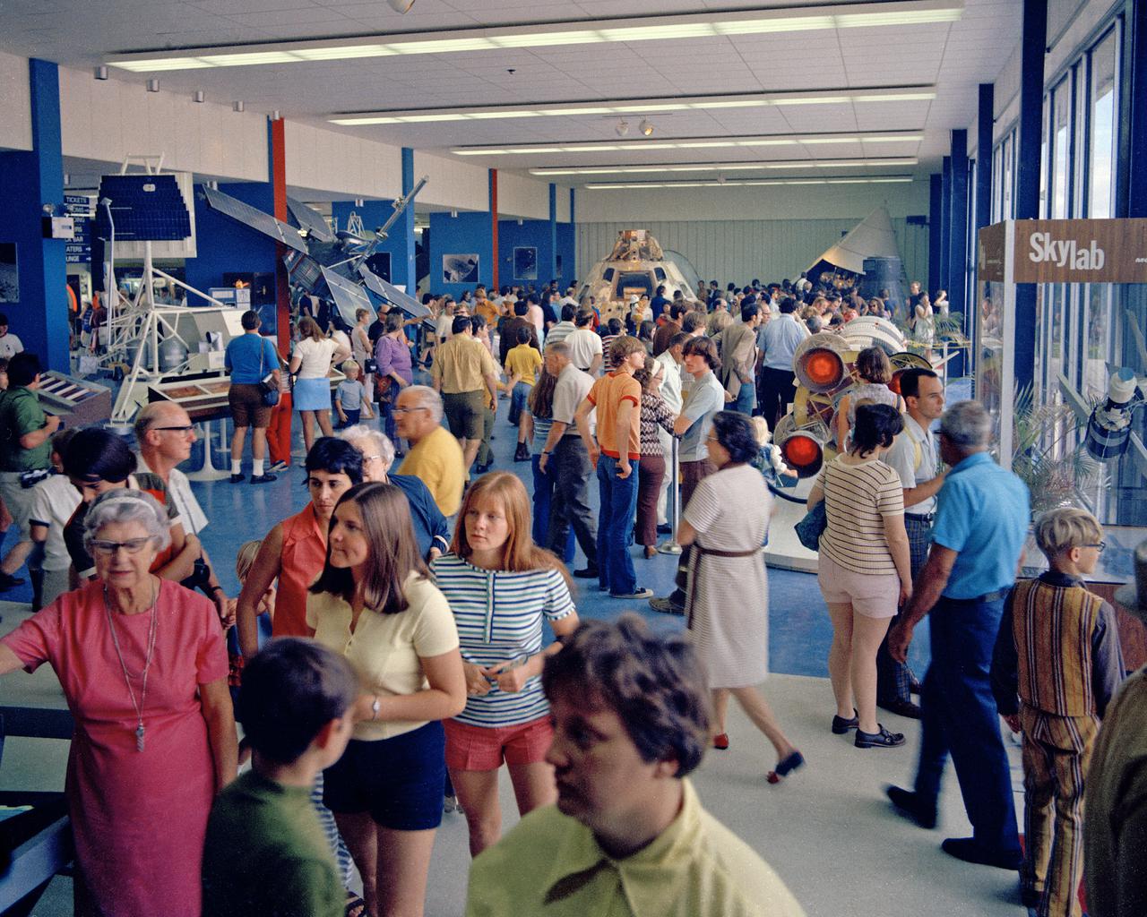 CAPE KENNEDY, Fla. -- At the Kennedy Space Center in Florida, the Christmas season brought large crowds at Visitors Information Center. Photo Credit: NASA