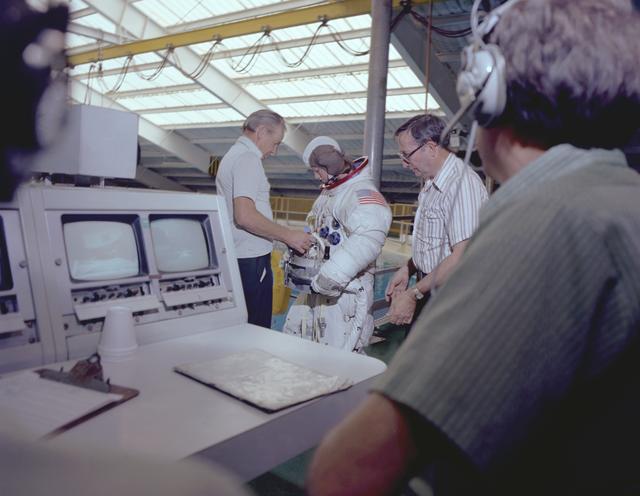 NASA image: History of Hubble Space Telescope (HST)