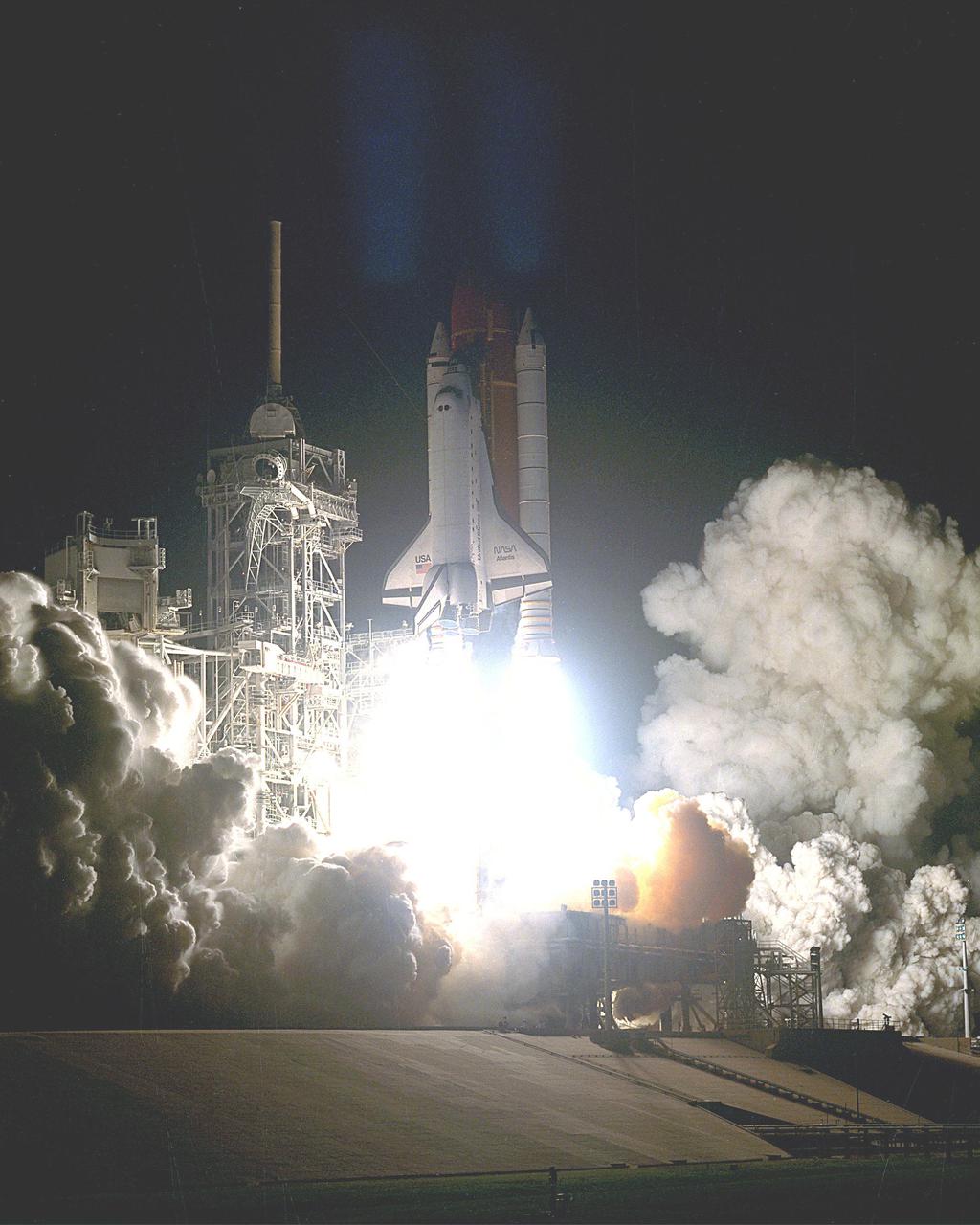 KENNEDY SPACE CENTER, FLA. --  STS-38: Atlantis