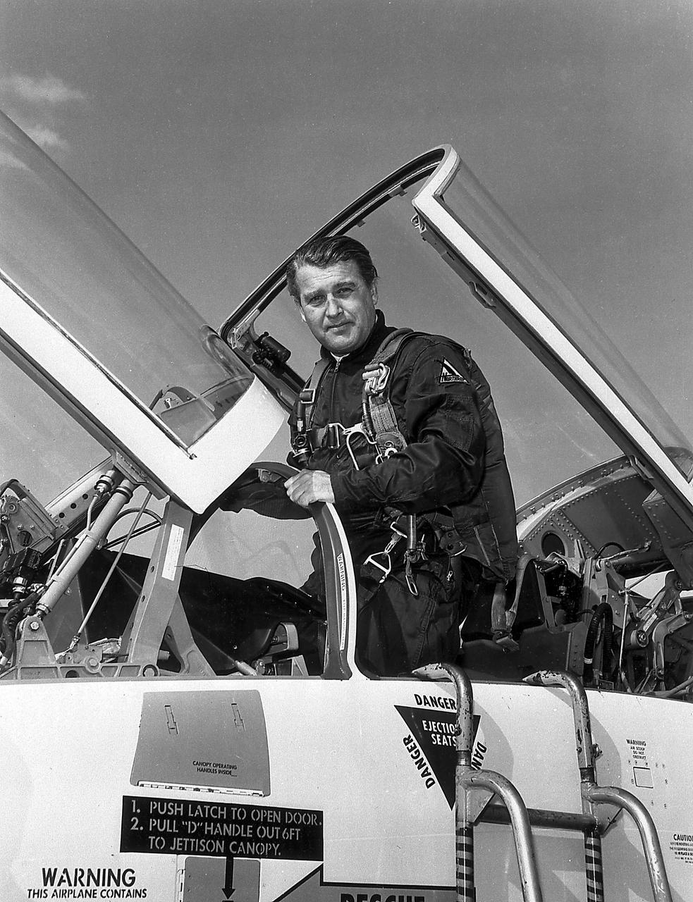 Dr. von Braun took a supersonic flight in the T-38 at Edwards Air Force Base, California. 