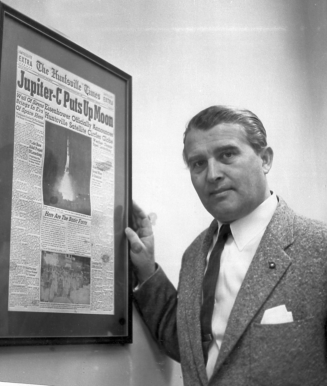 Dr. von Braun is presented with the front page of the Huntsville Times arnouncing the launch of Explorer I, the first U.S. Earth satellite, which was boosted by the Jupiter-C launch vehicle developed by Army Ballistic Missile Agency (ABMA) under the direction of Dr. von Braun. The occasion was the fifth Anniversary of the Explorer I launch in January 1958.