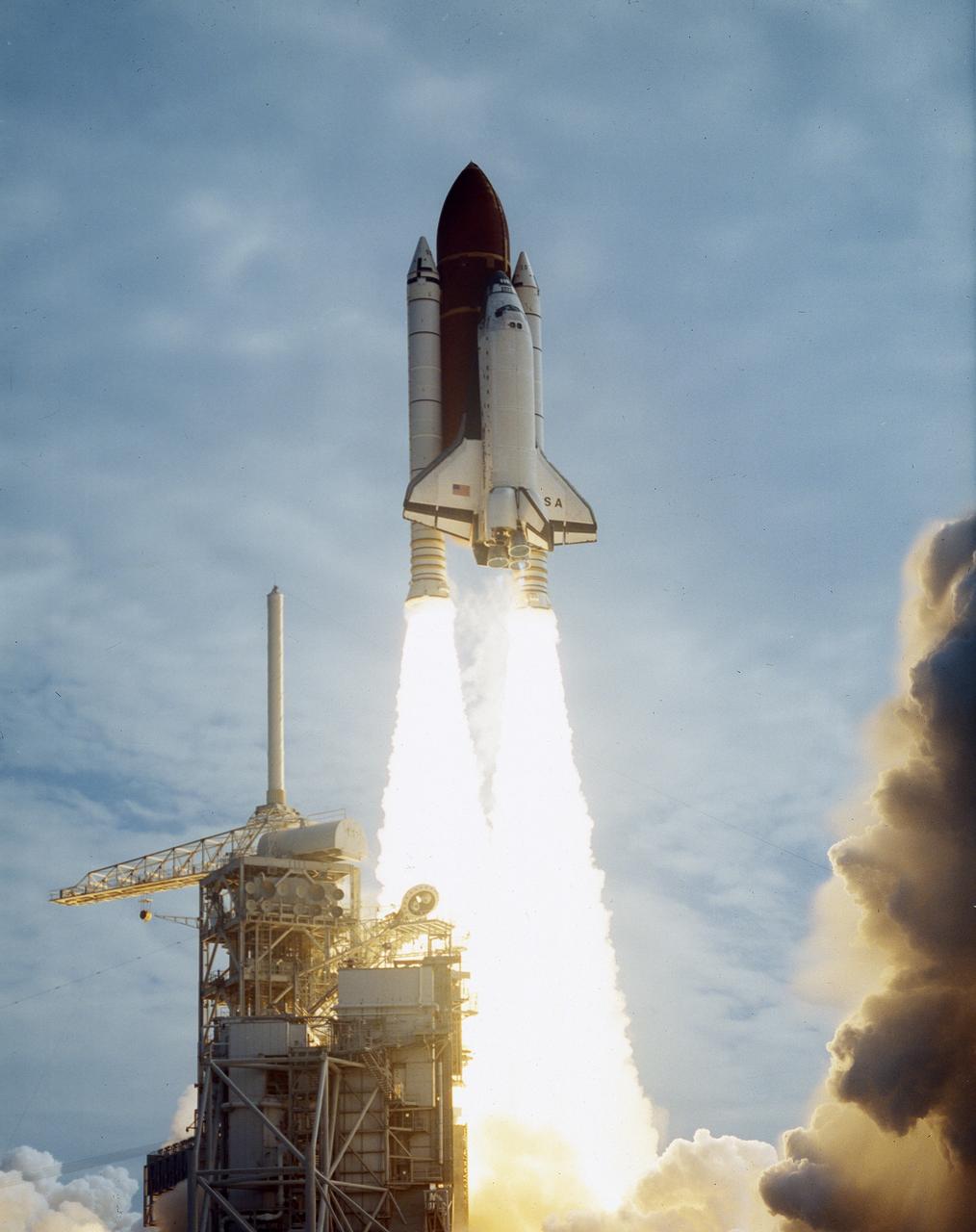 Launched aboard the Space Shuttle Columbia on June 5, 1991 at 9:24; am (EDT), the STS-40 mission was the fifth dedicated Spacelab Mission, Spacelab Life Sciences-1 (SLS-1), and the first mission dedicated solely to life sciences. The STS-40 crew included 7 astronauts: Bryan D. O’Connor, commander; Sidney M. Gutierrez, pilot; F. Drew Gaffney, payload specialist 1; Milli-Hughes Fulford, payload specialist 2;  James P. Bagian, mission specialist 1; Tamara E. Jernigan, mission specialist 2; and M. Rhea Seddon, mission specialist 3.
