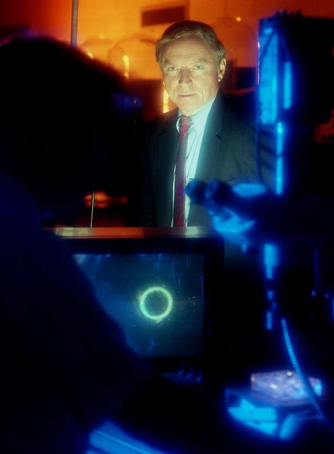 Test of bearing and seal materials in order to develop improved life bearing designs for operating in liquid turbomachinery.