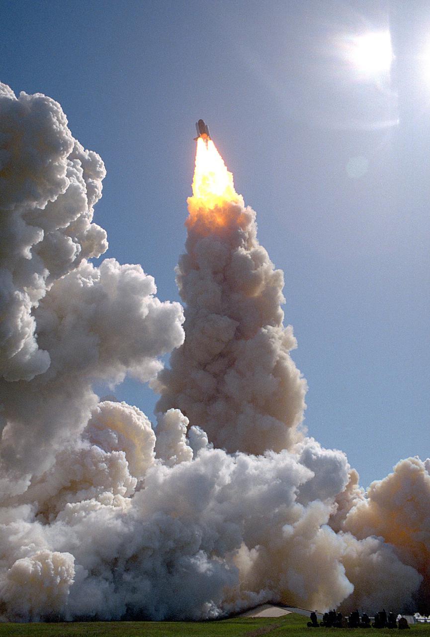 KENNEDY SPACE CENTER, FLA. --  STS-52: Columbia