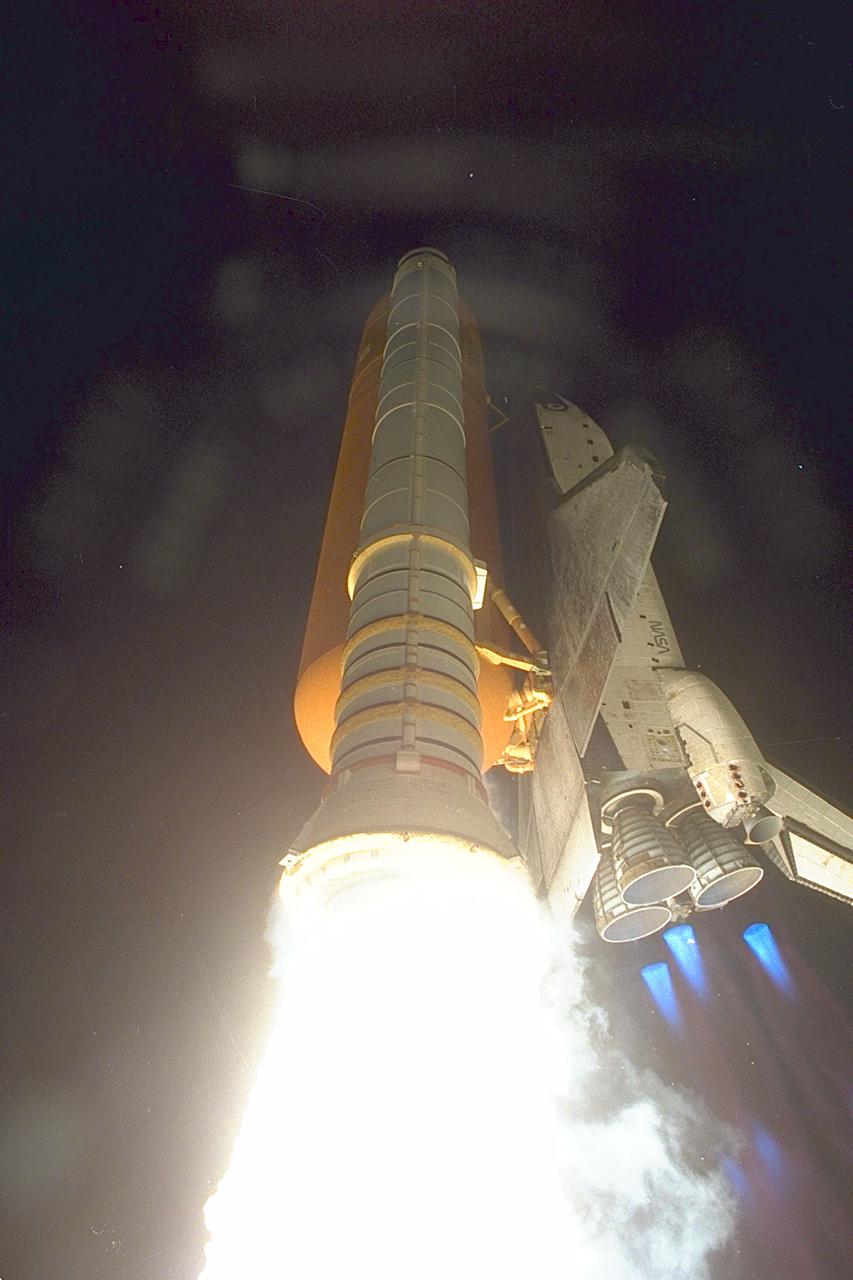 KENNEDY SPACE CENTER, FLA. - The second try works like a charm as the Space Shuttle Discovery lifts off from Launch Pad 39B on Mission STS-56 at 1:29:00 a.m EDT, April 8. First attempt to launch Discovery on its 16th space voyage was halted at T-11 seconds on April 6. Aboard for the second Space Shuttle mission of 1993 are a crew of five and the Atmospheric Laboratory for Applications and Science 2 (ATLAS 2), the second in a series of missions to study the sun's energy output and Earth's middle atmoshere chemical makeup, and how these factors affect levels of ozone.