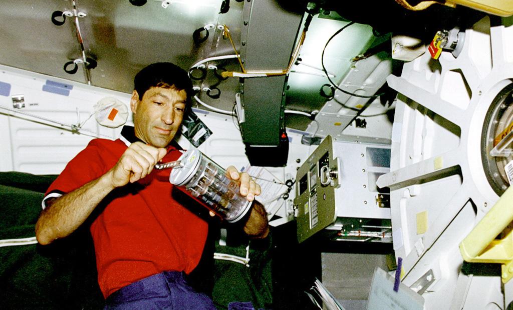 Manual activation of 8 FPAs in an earlier version of the Group Activation Pack. The Fluids Processing Apparatus is essentially a microgravity test tube that allows a variety of complex investigations to be performed in space. Developed by BioServe Space Technologies, a NASA Commercial Space Center. Flown on STS-95.