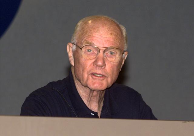 98-E-01303 (20 Feb. 1998) --- U.S. Sen. John H. Glenn Jr. (D., Ohio) fields a question during a press conference held to announce the crew members for STS-95 mission of the Space Shuttle Discovery. Glenn will fly as a payload specialist on the mission. The press conference was held on Feb. 20, 1998, 36 years after Glenn's historic Earth-orbital, MA-6 spaceflight.