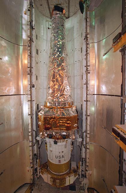 NASA image: History of Chandra X-Ray Observatory