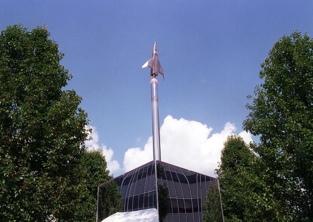 A fountain representing a rocket launch was dedicated in the Von Braun courtyard outside of Building 4200 at Marshall Space Flight Center during the weekend celebrating the 30th arniversary of the Apollo 11 lunar landing. On hand for the festivities were many of the Saturn and Apollo astronauts.