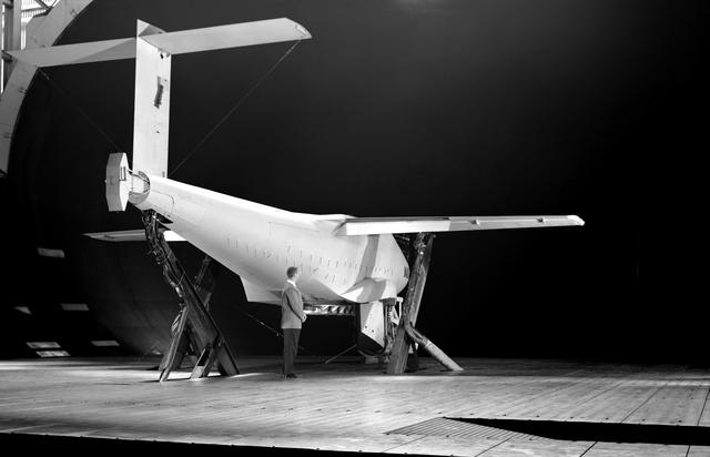 NASA image: General Electric Fan-In-Fuselage Lifting Model in the 40x80 Foot Wind Tunnel at NASA Ames.