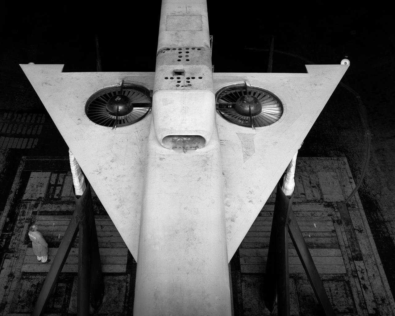 Top front view of Delta wing lift fan fighter model.