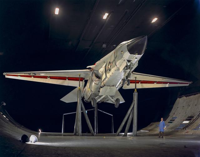 NASA image: The General Dynamics/Grumman F-111B in the 40x80 Foot Wind Tunnel at Ames.