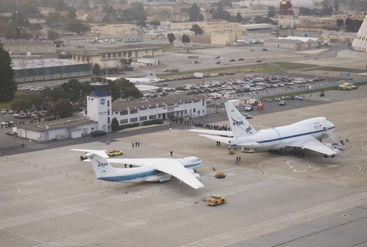 NASA's now-retired Kuiper Airborne Observatory shared the limelight with its successor, the SOFIA observatory, during an open house at Ames Research Center.