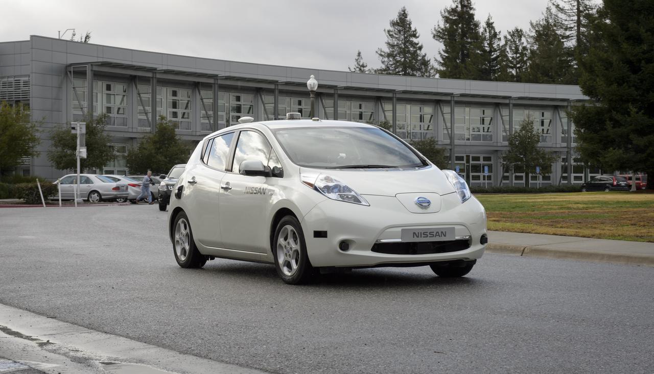 Senior executives from the Renault-Nissan Alliance, including Carlos Ghosn, chairman and CEO of Nissan, and Jose Munoz, chairman of Nissan North America, visited Ames for meetings and a showcase of the technical partnership between NASA and Nissan North America. After briefings, the group observed testing of Nissan’s all-electric LEAF as it performed safe autonomous drives across the center.