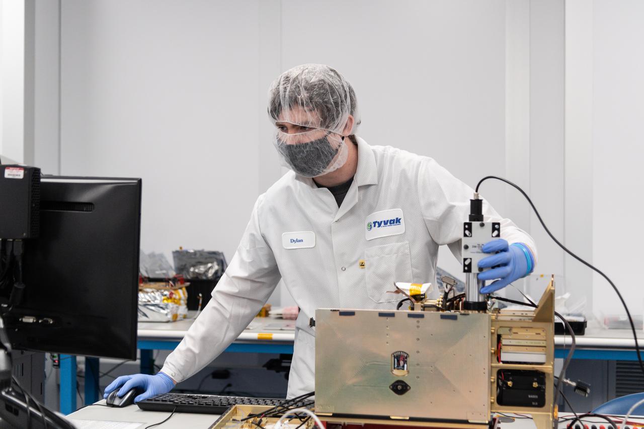 PHOTO DATE: 10/13/2021  LOCATION: Tyvak Nano-Satellite Systems, Inc.  SUBJECT: CAPSTONE spacecraft build at Tyvak Nano-Satellite Systems, Inc. in Irvine, California.   PHOTOGRAPHER: Norah Moran