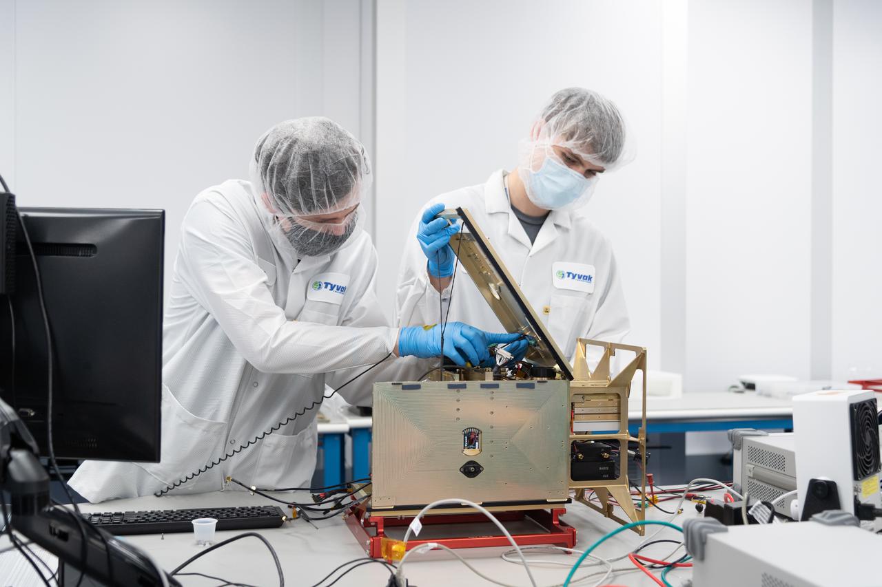 PHOTO DATE: 10/14/2021  LOCATION: Tyvak Nano-Satellite Systems, Inc.  SUBJECT: CAPSTONE spacecraft build at Tyvak Nano-Satellite Systems, Inc. in Irvine, California.   PHOTOGRAPHER: Norah Moran