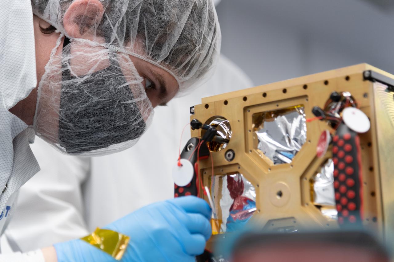 PHOTO DATE: 10/14/2021  LOCATION: Tyvak Nano-Satellite Systems, Inc.  SUBJECT: CAPSTONE spacecraft build at Tyvak Nano-Satellite Systems, Inc. in Irvine, California.   PHOTOGRAPHER: Norah Moran