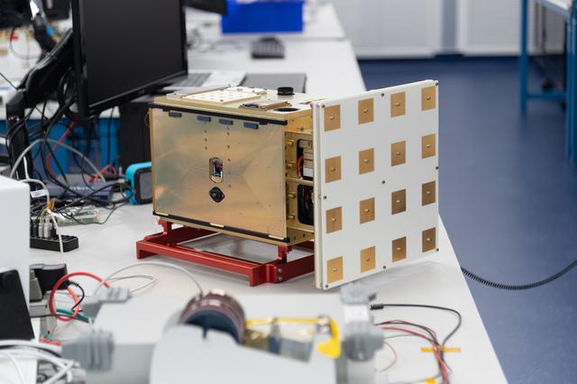 NASA image: ACD21-0042-355