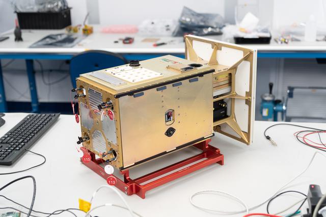 NASA image: ACD21-0042-357