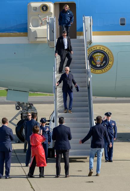 NASA image: U.S. President Joe Biden Arrives Aboard Air Force One at Moffett Federal Airfield